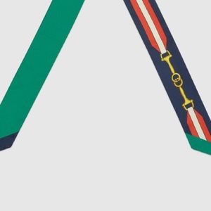 Meet your Posher, Zeina